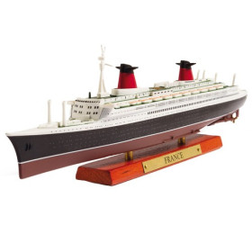 La maquette du France, par l’Homme Moderne.