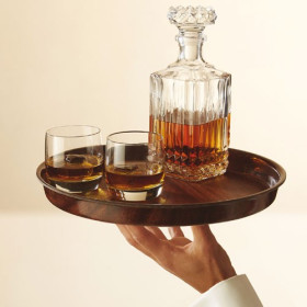 Plateau «bistrot» antidérapant, par l’Homme Moderne.