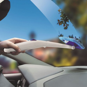 Nettoie-vitre spray auto (2)