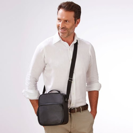 EN CADEAU : La sacoche Daniel Hechter