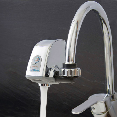 Adaptateur de robinet «sans contact»