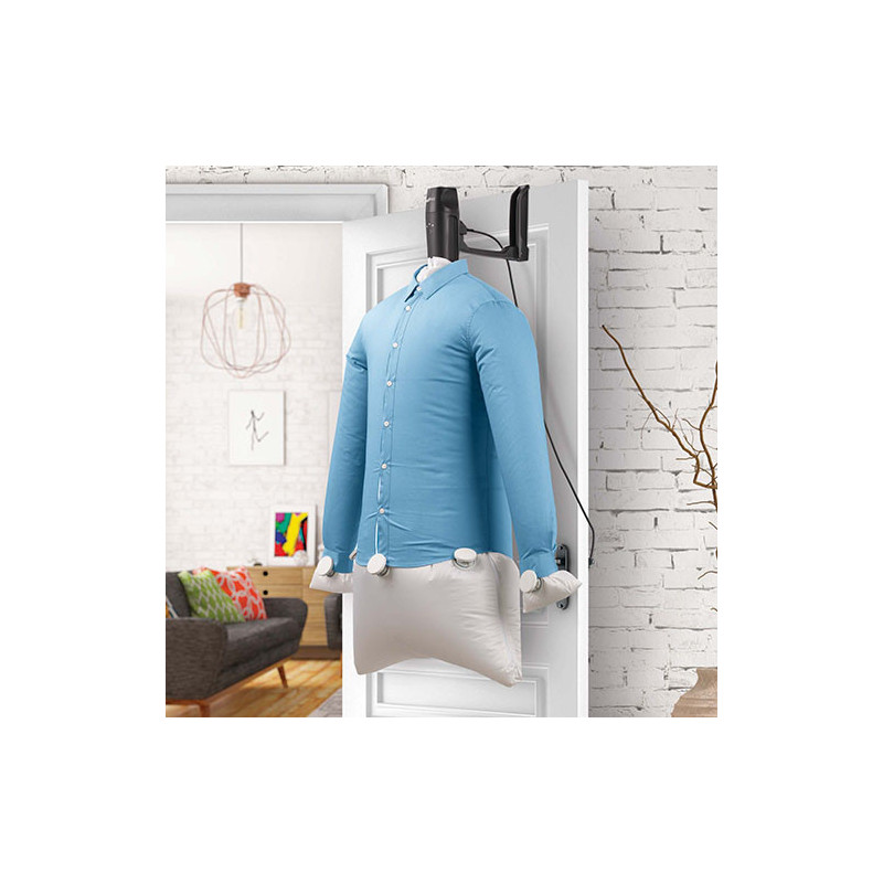 Mannequin-pressing compact