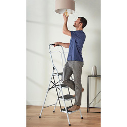 Escabeau haute sécurité pliant