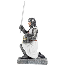 Le Templier agenouillé, par l’Homme Moderne.