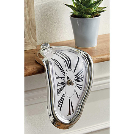 Horloge «dégoulinante»