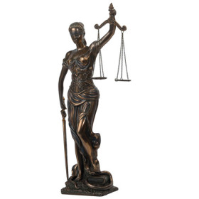 La déesse de la justice, par l’Homme Moderne.