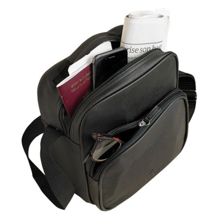 EN CADEAU : La sacoche Daniel Hechter