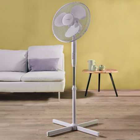 Ventilateur sur pied