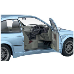 La Ford Sierra RS500 bleue de 1987