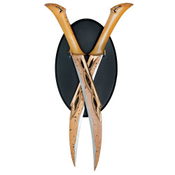 Les deux dagues et leur support