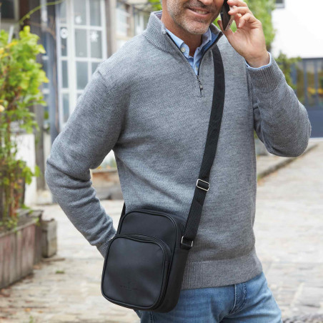 EN CADEAU : La Sacoche Daniel Hechter