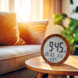 Horloge-calendrier radiopilotée