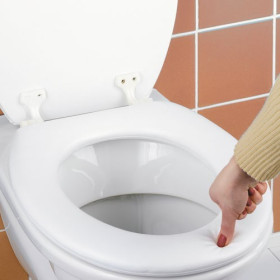 Abattant WC rembourré, par l’Homme Moderne.