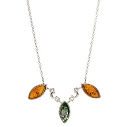 Le collier trois ambres