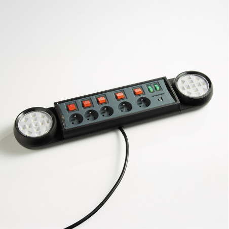 Multiprise avec éclairage