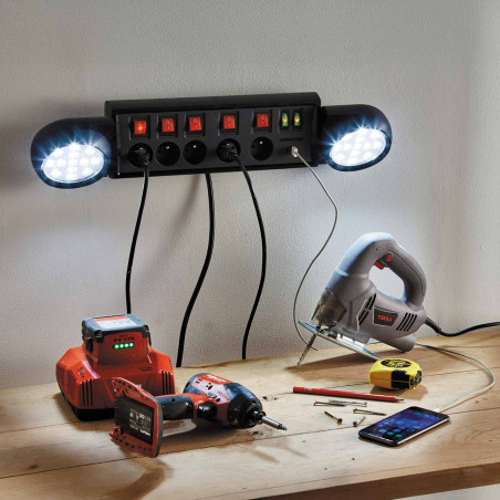 Multiprise avec éclairage