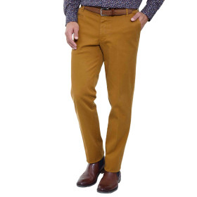 Pantalon cavalry twill, Taille : 44, Couleur : Marron, par l’Homme Moderne.
