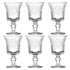 Les 6 verres à vin, par l’Homme Moderne.