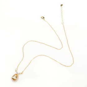 Le pendentif goutte de citrine, par l’Homme Moderne.