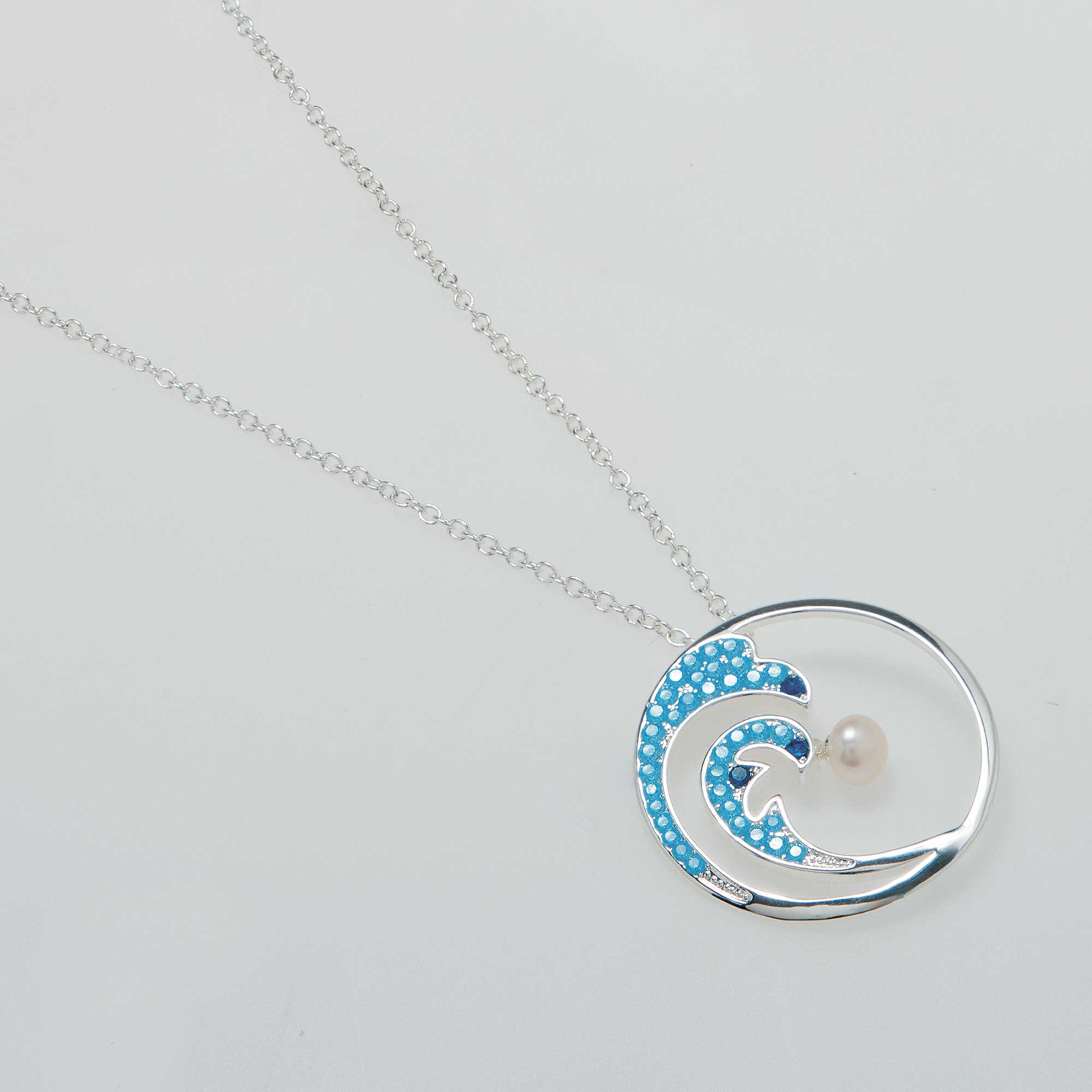 Le collier bleu rivage