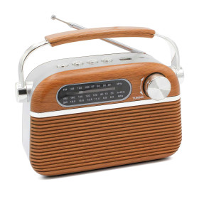 Radio Vintage USB/MP3, par l’Homme Moderne.