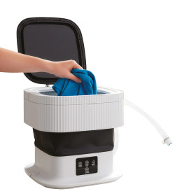 Mini lave-linge pliant, par l’Homme Moderne.