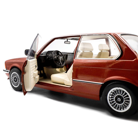 La BMW E21 323L Kastanienrot de 1980