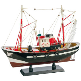 Le bateau de pêche en bois