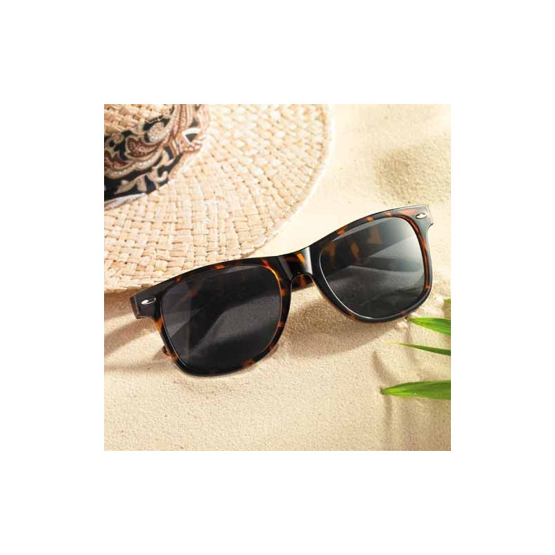 EN CADEAU : Les Lunettes de Soleil Fashion