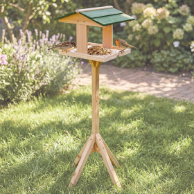 Cabane à oiseaux sur pieds