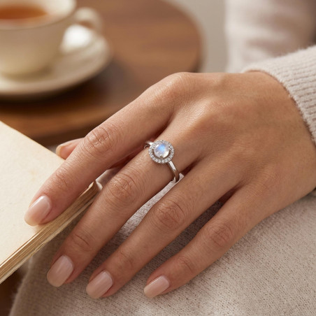 La bague pierre de lune