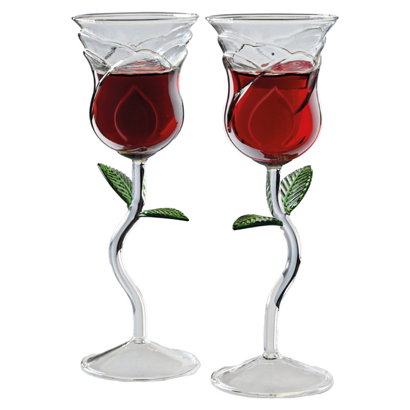 Les deux verres à vin roses