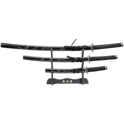 Le trio de katanas