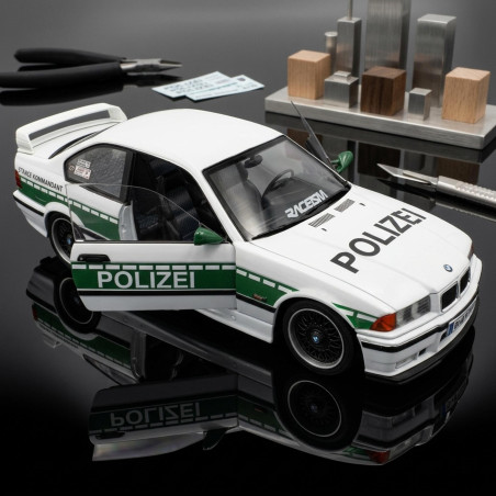 La BMW coupé Polizei de 1991 (3)