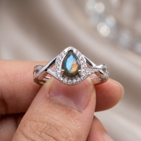La bague goutte de labradorite (2)