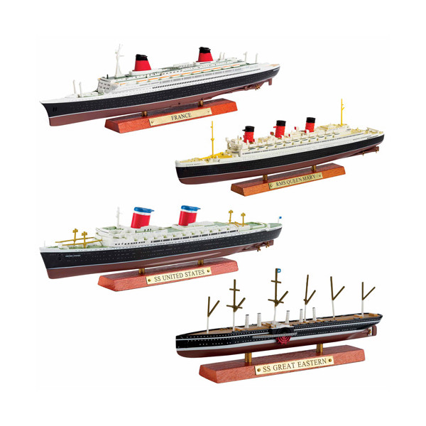 Les quatre paquebots transatlantiques