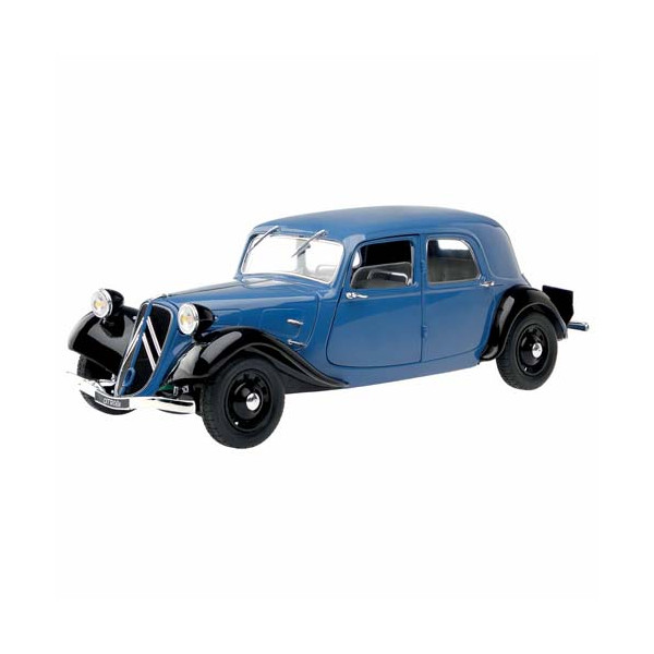 La Citroën traction 7 bleue de 1937